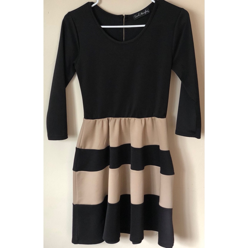 French Atmosphere | Long Sleeve Dress